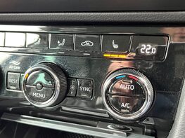 Skoda Superb SE TECHNOLOGY TDI 63