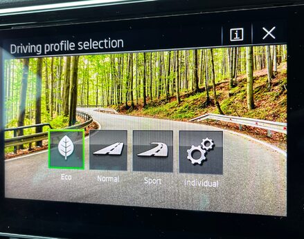 Skoda Superb SE TECHNOLOGY TDI 50