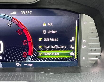 Skoda Superb SE TECHNOLOGY TDI 28