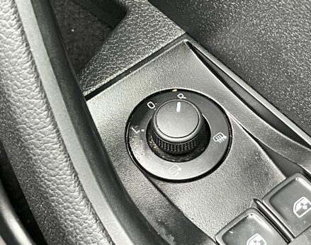 Skoda Superb SE TECHNOLOGY TDI 76