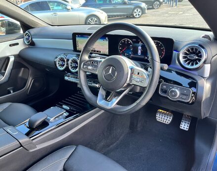 Mercedes-Benz CLA Class CLA 180 AMG LINE PREMIUM 17