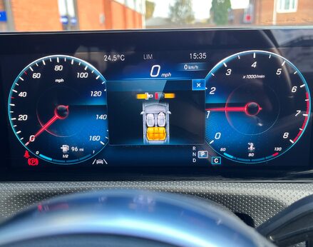 Mercedes-Benz CLA Class CLA 180 AMG LINE PREMIUM 21