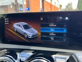 Mercedes-Benz CLA Class CLA 180 AMG LINE PREMIUM 62