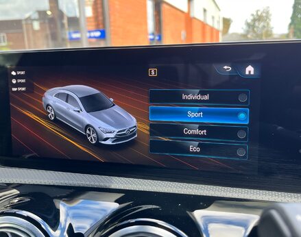 Mercedes-Benz CLA Class CLA 180 AMG LINE PREMIUM 62