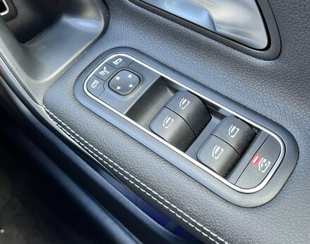 Mercedes-Benz CLA Class CLA 180 AMG LINE PREMIUM 79