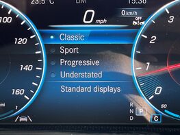 Mercedes-Benz CLA Class CLA 180 AMG LINE PREMIUM 29