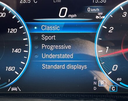 Mercedes-Benz CLA Class CLA 180 AMG LINE PREMIUM 29