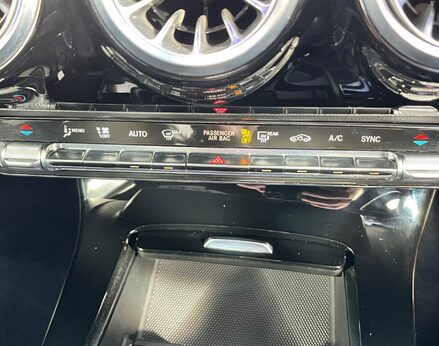 Mercedes-Benz CLA Class CLA 180 AMG LINE PREMIUM 67