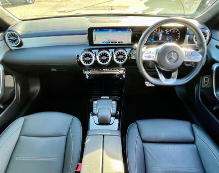 Mercedes-Benz CLA Class CLA 180 AMG LINE PREMIUM 2