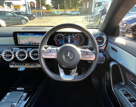 Mercedes-Benz CLA Class CLA 180 AMG LINE PREMIUM 18