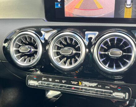 Mercedes-Benz CLA Class CLA 180 AMG LINE PREMIUM 66