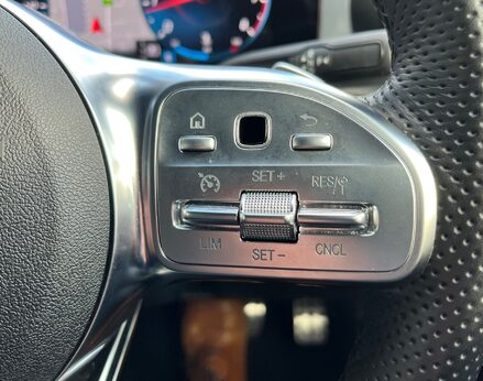 Mercedes-Benz CLA Class CLA 180 AMG LINE PREMIUM 72