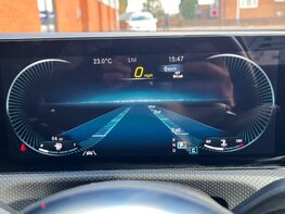 Mercedes-Benz CLA Class CLA 180 AMG LINE PREMIUM 32