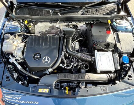 Mercedes-Benz CLA Class CLA 180 AMG LINE PREMIUM 7