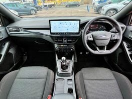 Ford Focus ST-LINE 2