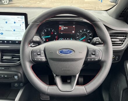 Ford Focus ST-LINE 20