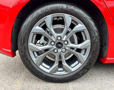 Ford Focus ST-LINE 15