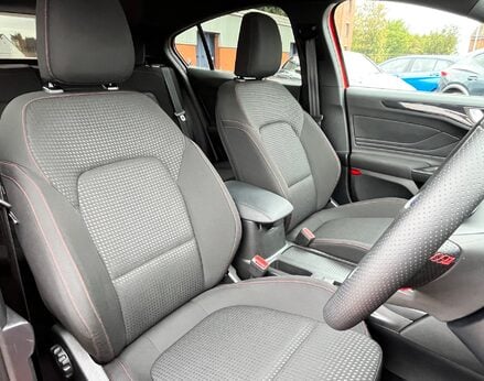 Ford Focus ST-LINE 64