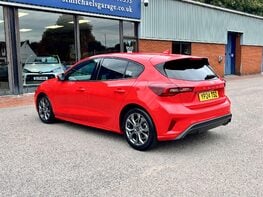 Ford Focus ST-LINE 9