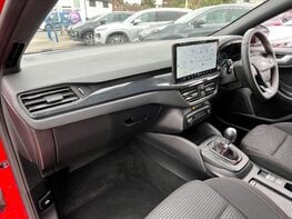 Ford Focus ST-LINE 17