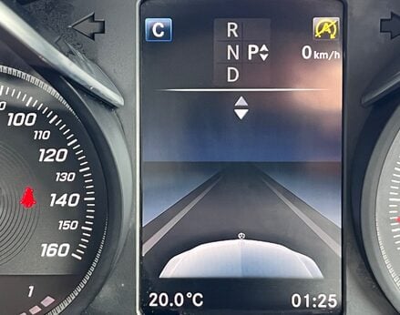 Mercedes-Benz C Class C200 SPORT 31