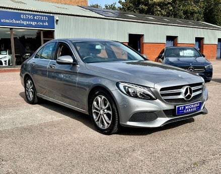 Mercedes-Benz C Class C200 SPORT 4