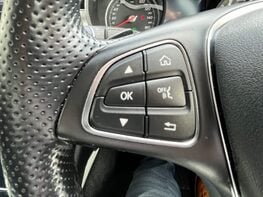 Mercedes-Benz C Class C200 SPORT 57