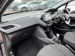 Peugeot 208 S/S TECH EDITION 17