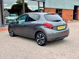 Peugeot 208 S/S TECH EDITION 9