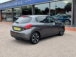 Peugeot 208 S/S TECH EDITION 8