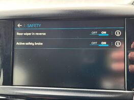 Peugeot 208 S/S TECH EDITION 37
