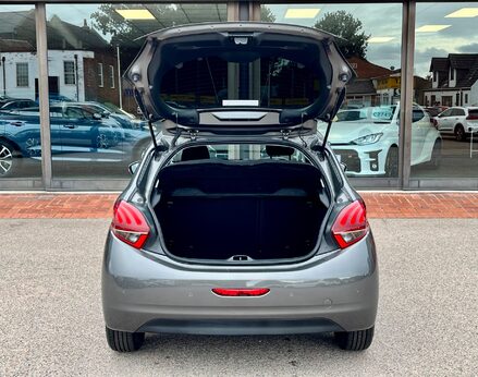 Peugeot 208 S/S TECH EDITION 63