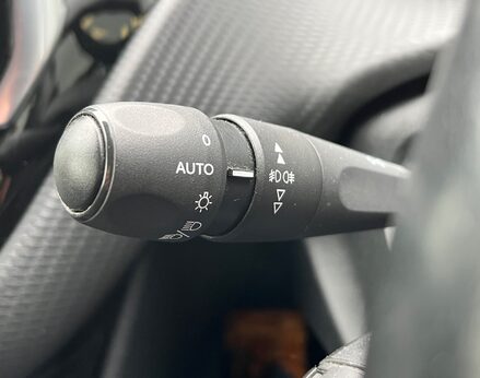 Peugeot 208 S/S TECH EDITION 54