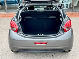 Peugeot 208 S/S TECH EDITION 64