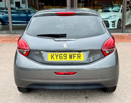 Peugeot 208 S/S TECH EDITION 6
