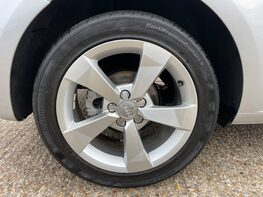 Audi A1 TFSI SPORT 14