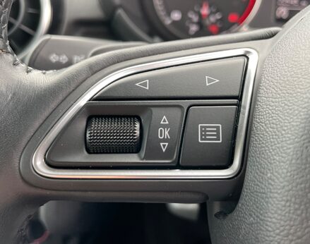 Audi A1 TFSI SPORT 44