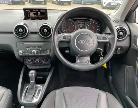 Audi A1 TFSI SPORT 18