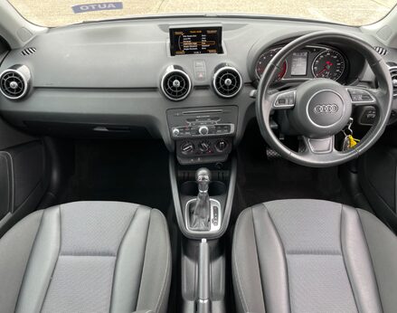 Audi A1 TFSI SPORT 2