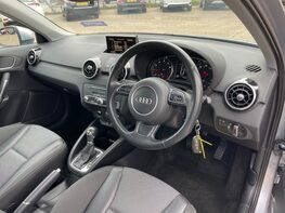 Audi A1 TFSI SPORT 17