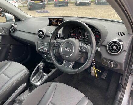 Audi A1 TFSI SPORT 17