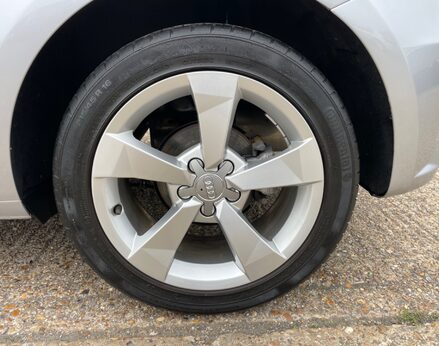 Audi A1 TFSI SPORT 16