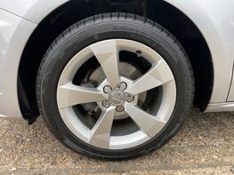 Audi A1 TFSI SPORT 15