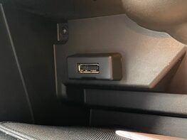 Audi A1 TFSI SPORT 38