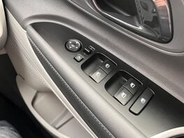 Hyundai BAYON T-GDI ULTIMATE DCT MHEV 66