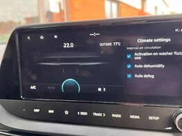 Hyundai BAYON T-GDI ULTIMATE DCT MHEV 43