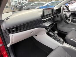 Hyundai BAYON T-GDI ULTIMATE DCT MHEV 17