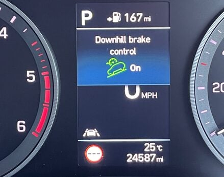 Hyundai TUCSON CRDI PREMIUM SE MHEV 24