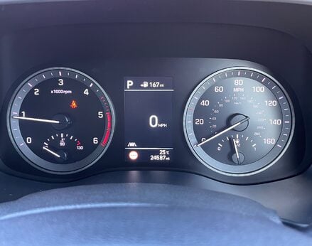 Hyundai TUCSON CRDI PREMIUM SE MHEV 21