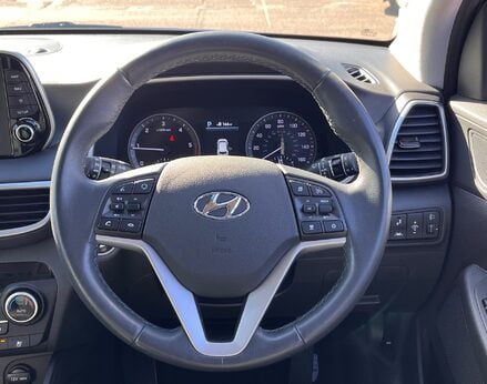 Hyundai TUCSON CRDI PREMIUM SE MHEV 20